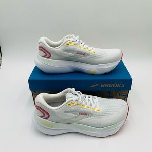 Brooks Womens White Shoes